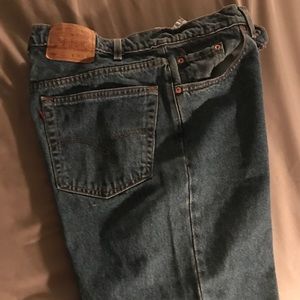 Levi’s Relaxed fit 550 jeans mint condition 38x32